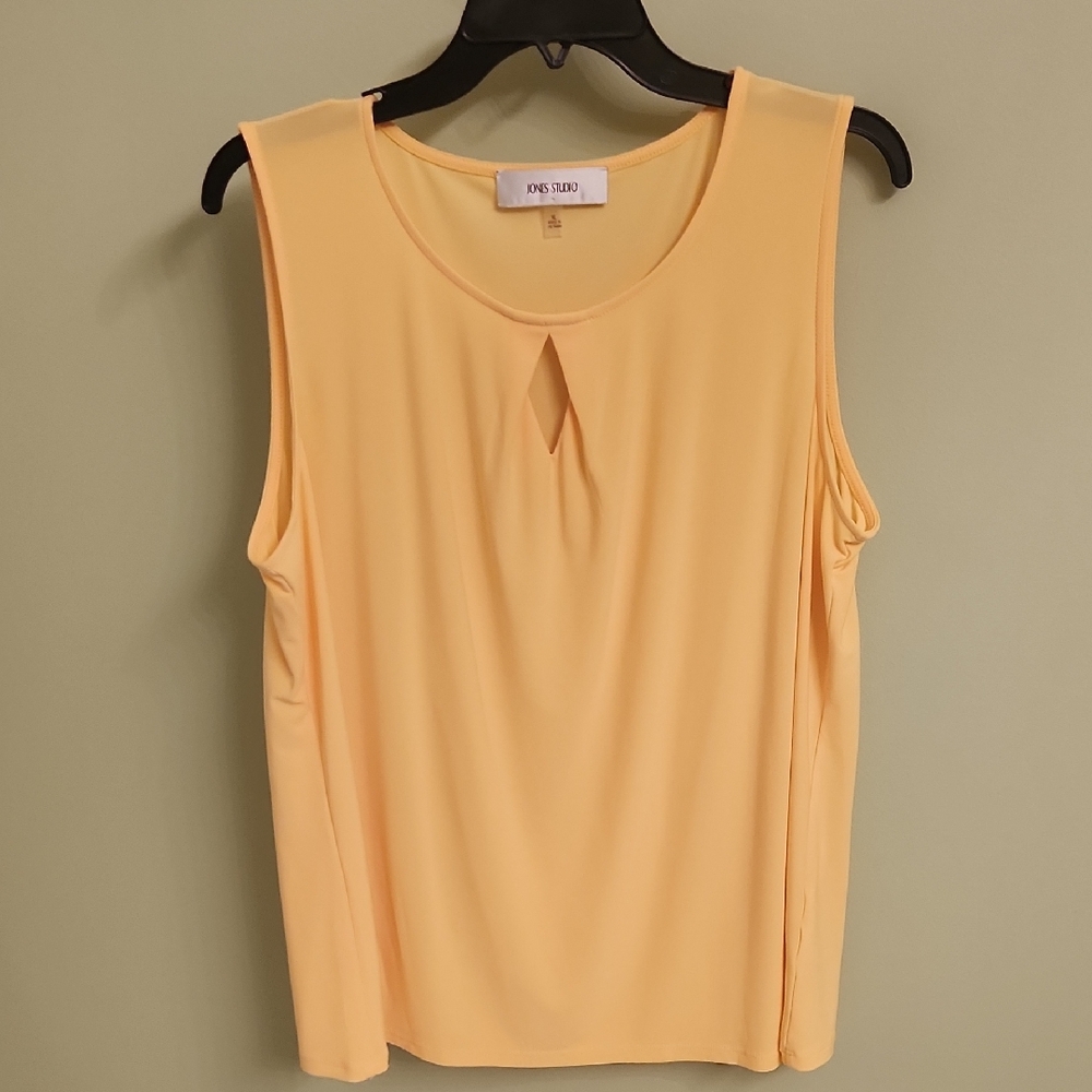 Jones Studio Light Yellow Sleeveless Blouse